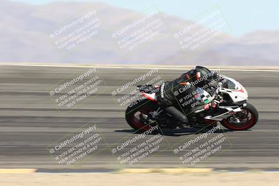 media/May-10-2025-Race Pace (Sat) [[db32fef2da]]/Vested/3-Bowl Set 1 (9am)/